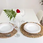 Home2book Charming Pool & Terrace Americas 公寓 *
